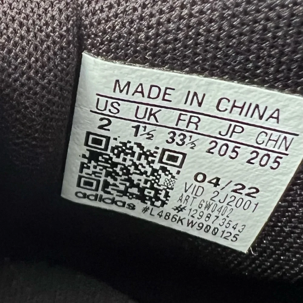 Adidas Hoops Mid 3.0 kids sneaker- black/ white boys size 2 - Picture 10 of 12